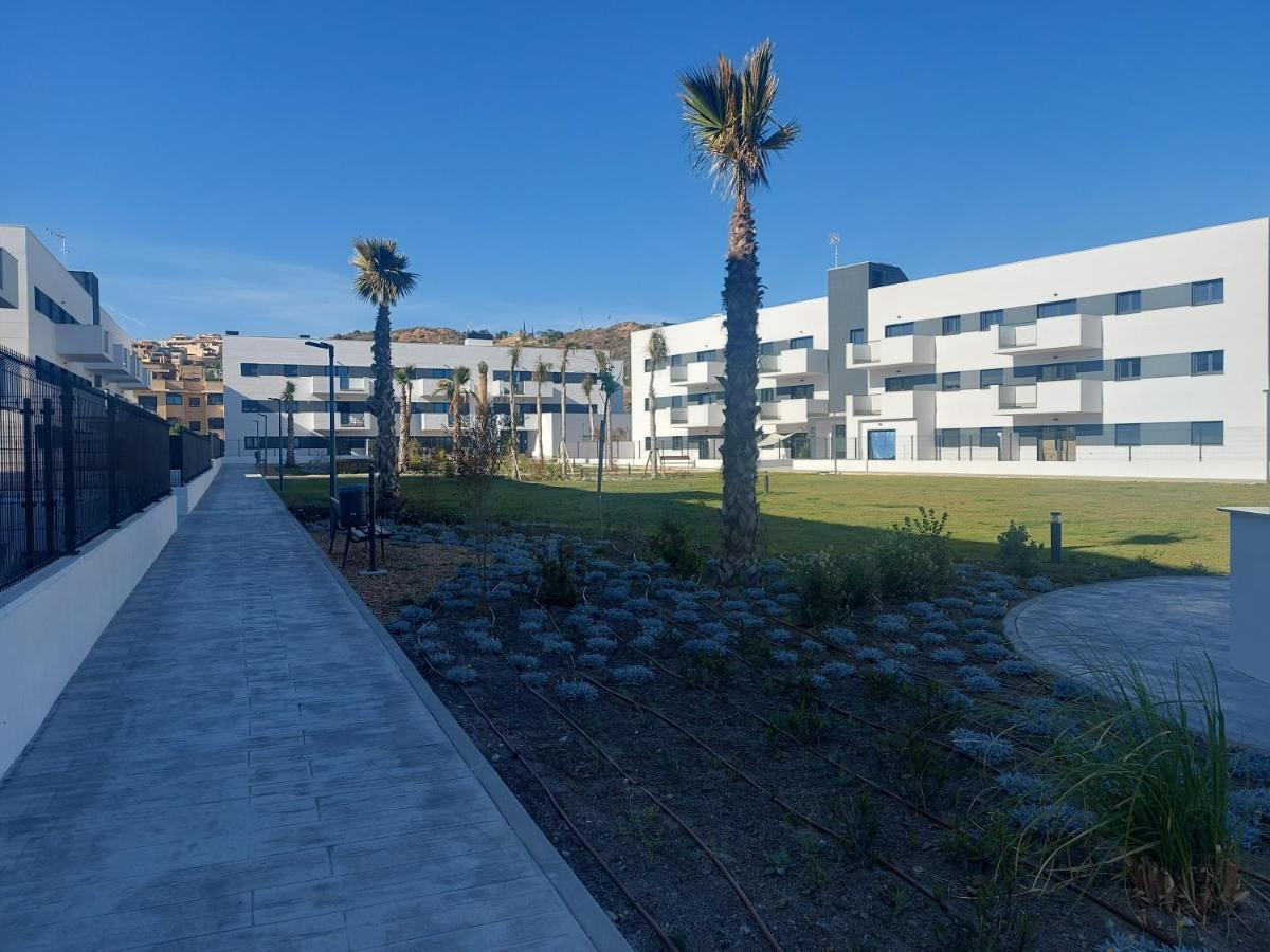 Apartamento Valle-Niza: Beachfront Retreat in Velez-Malaga Exterior photo