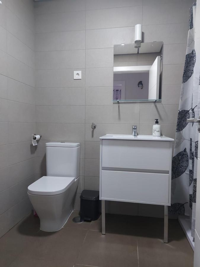 Apartamento Valle-Niza: Beachfront Retreat in Velez-Malaga Exterior photo