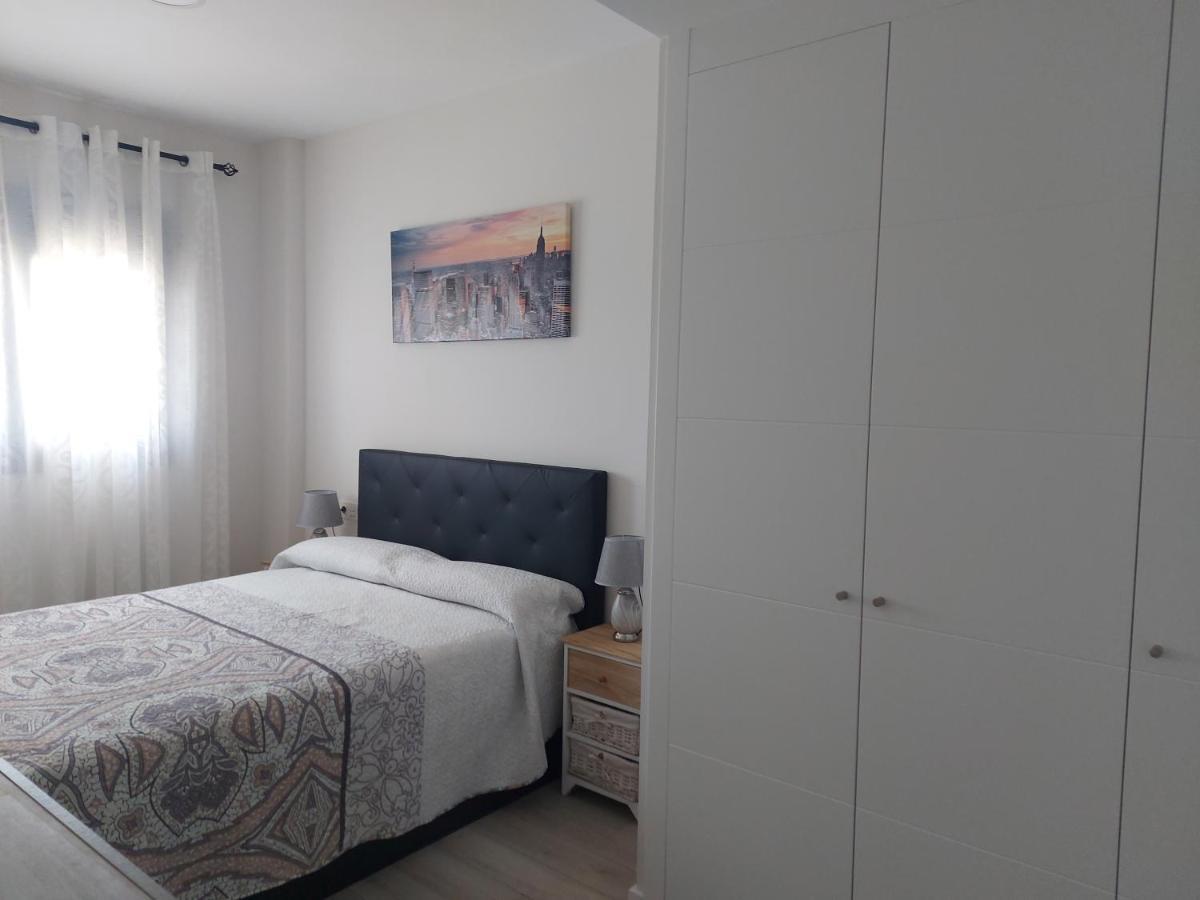 Apartamento Valle-Niza: Beachfront Retreat in Velez-Malaga Exterior photo