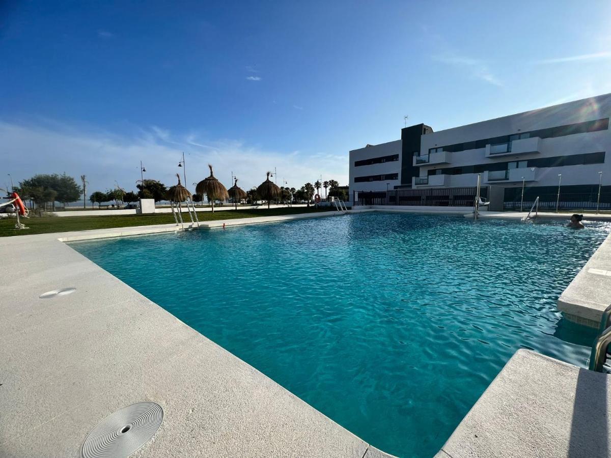 Apartamento Valle-Niza: Beachfront Retreat in Velez-Malaga Exterior photo