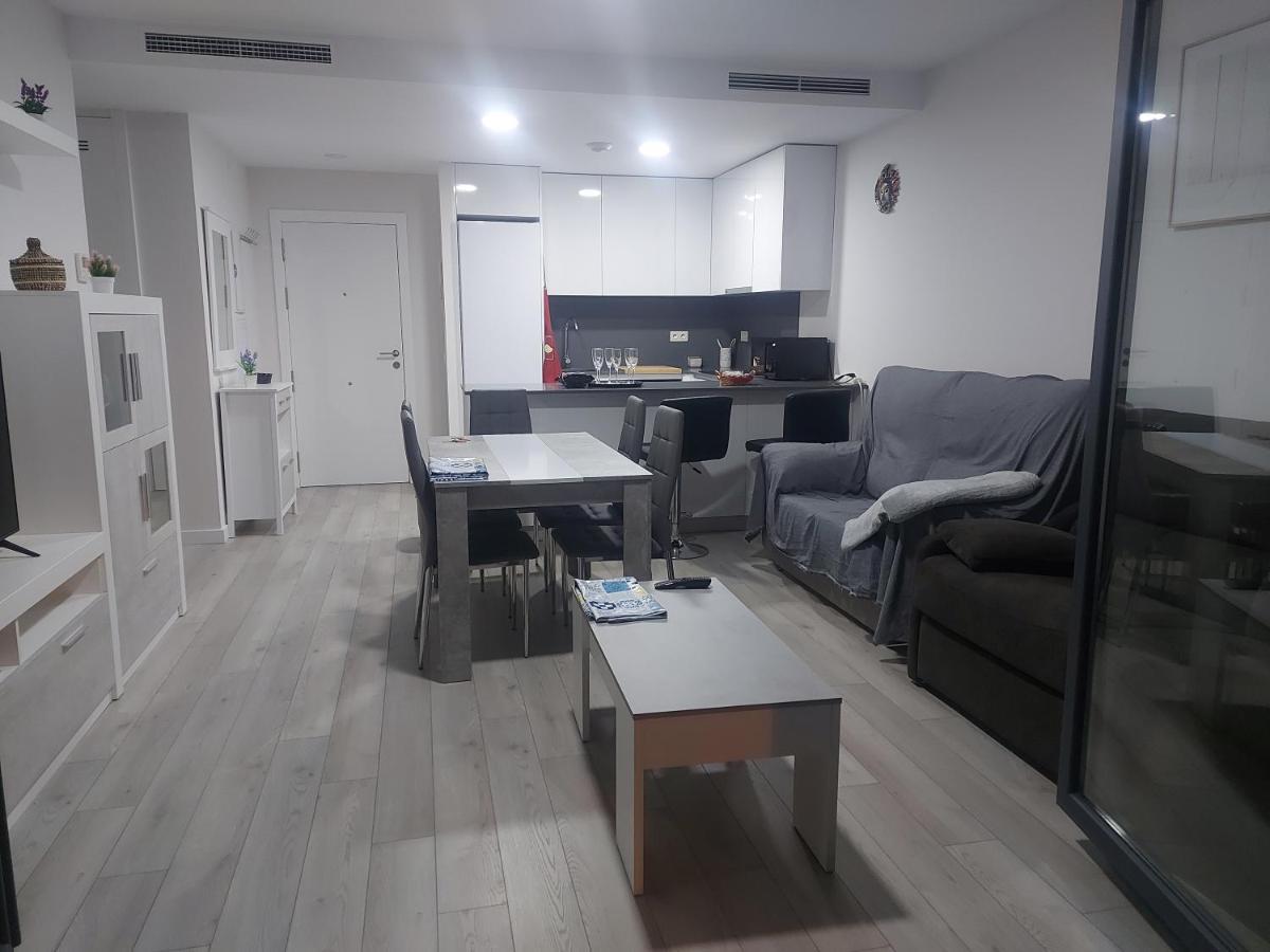 Apartamento Valle-Niza: Beachfront Retreat in Velez-Malaga Exterior photo